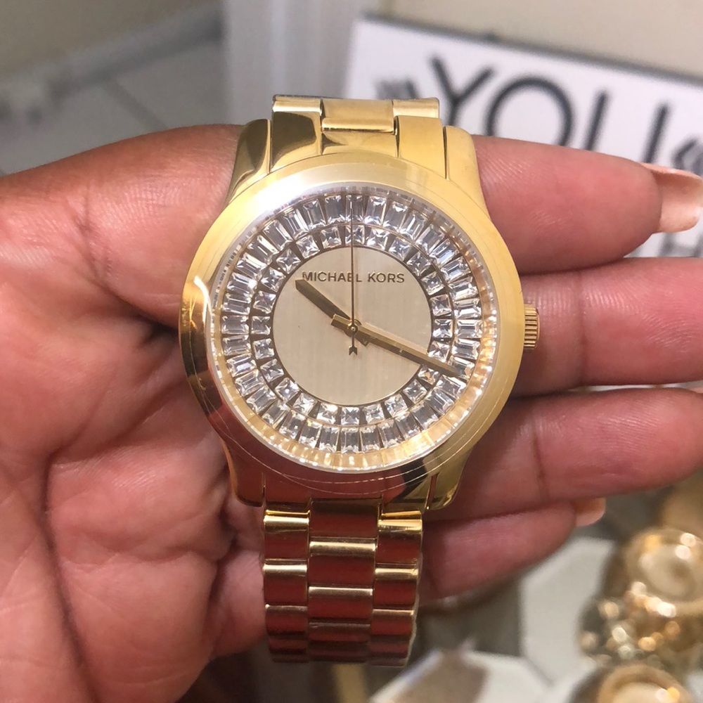 ❗️❗️Add a little bling to your wrist ❗️❗️